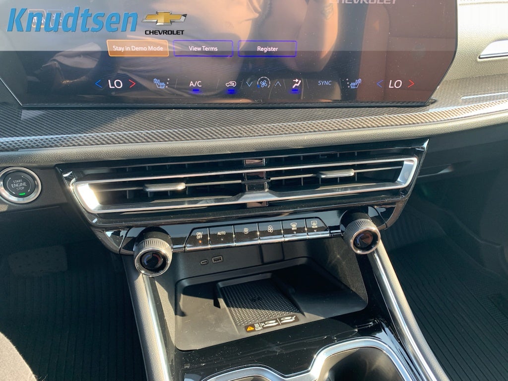2027 Chevrolet Traverse Z71 - Photo 25