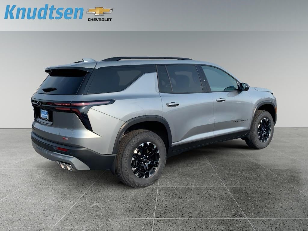 2027 Chevrolet Traverse Z71 - Photo 7