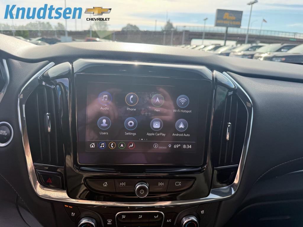 2023 Chevrolet Traverse Premier