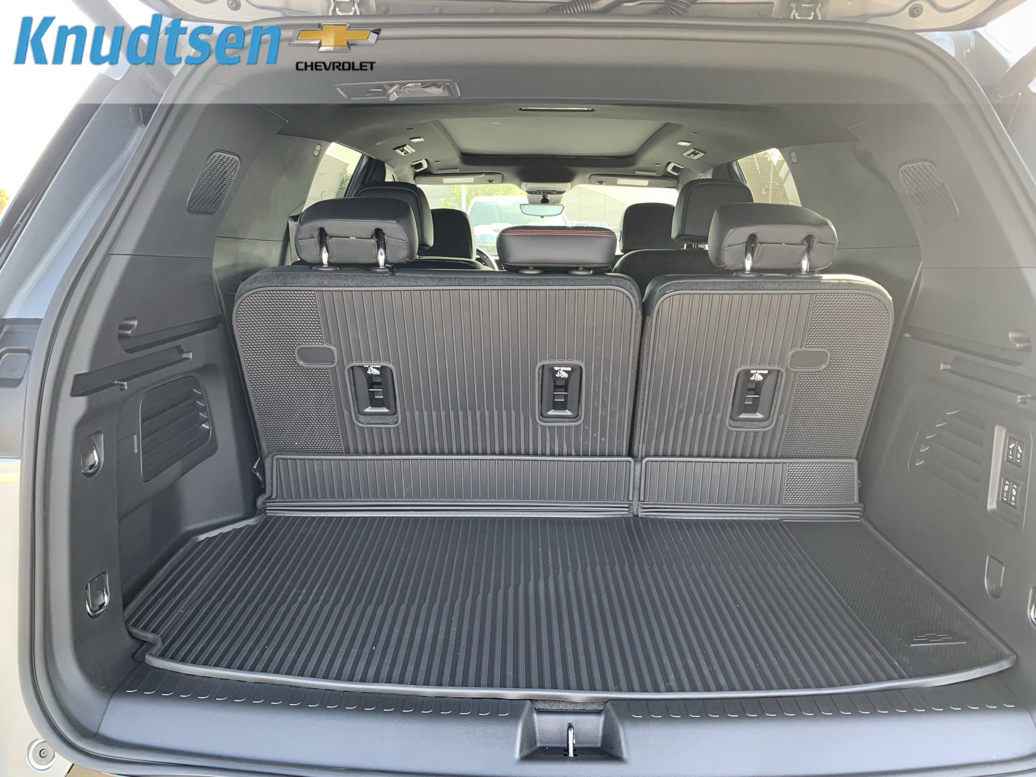 2027 Chevrolet Traverse RS