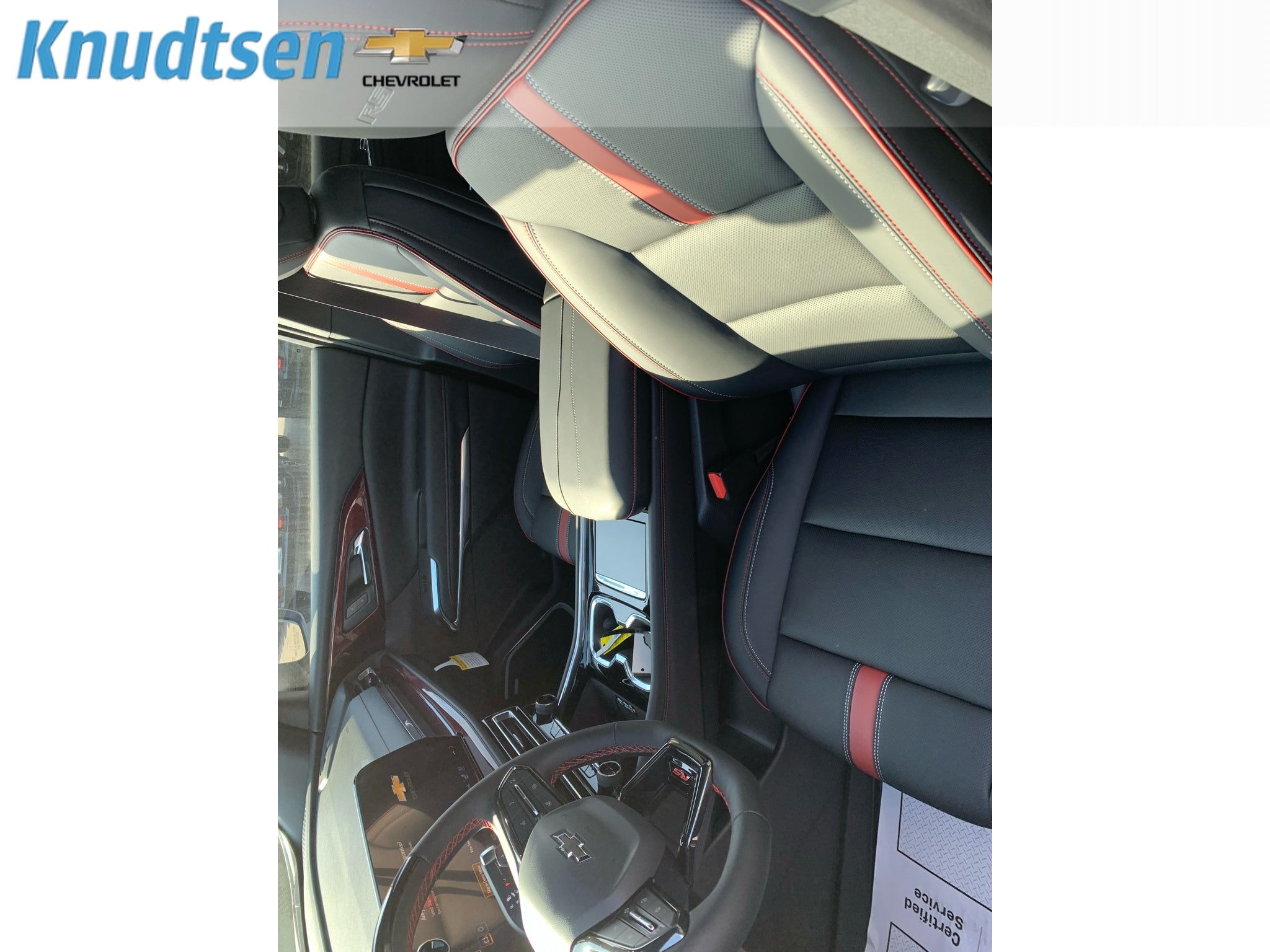 2027 Chevrolet Traverse RS
