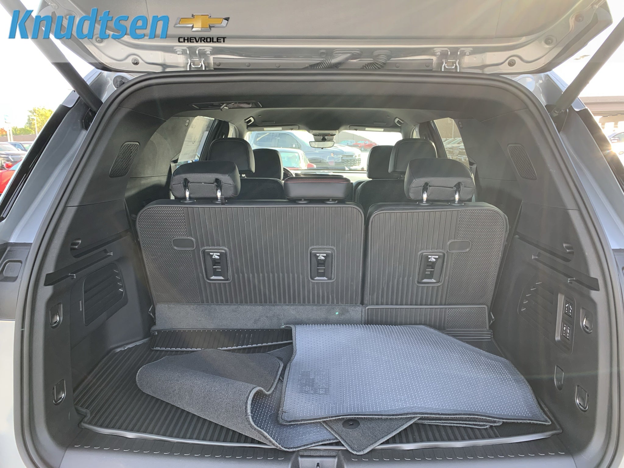 2027 Chevrolet Traverse RS