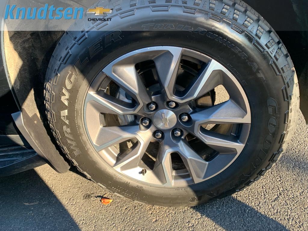 2022 Chevrolet Suburban LT