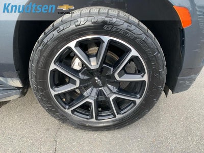 2021 Chevrolet Suburban RST