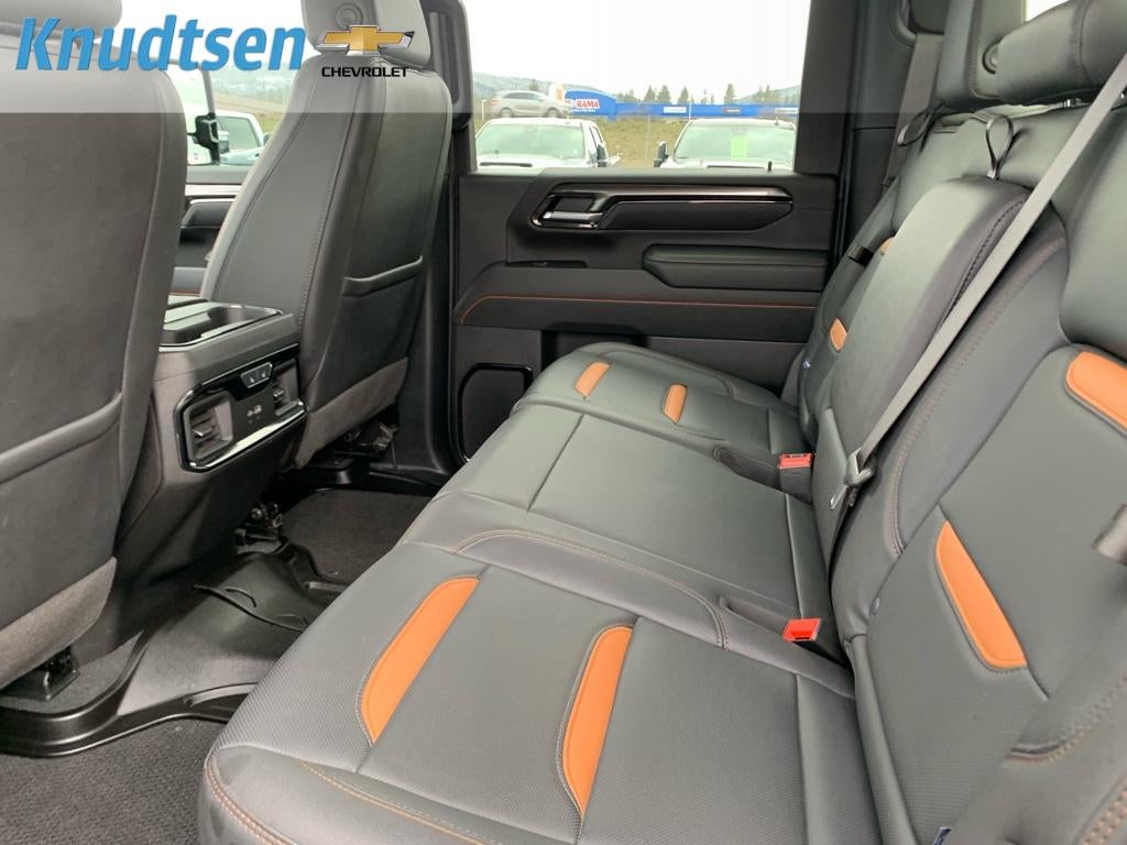 2025 GMC Sierra 3500 HD AT4