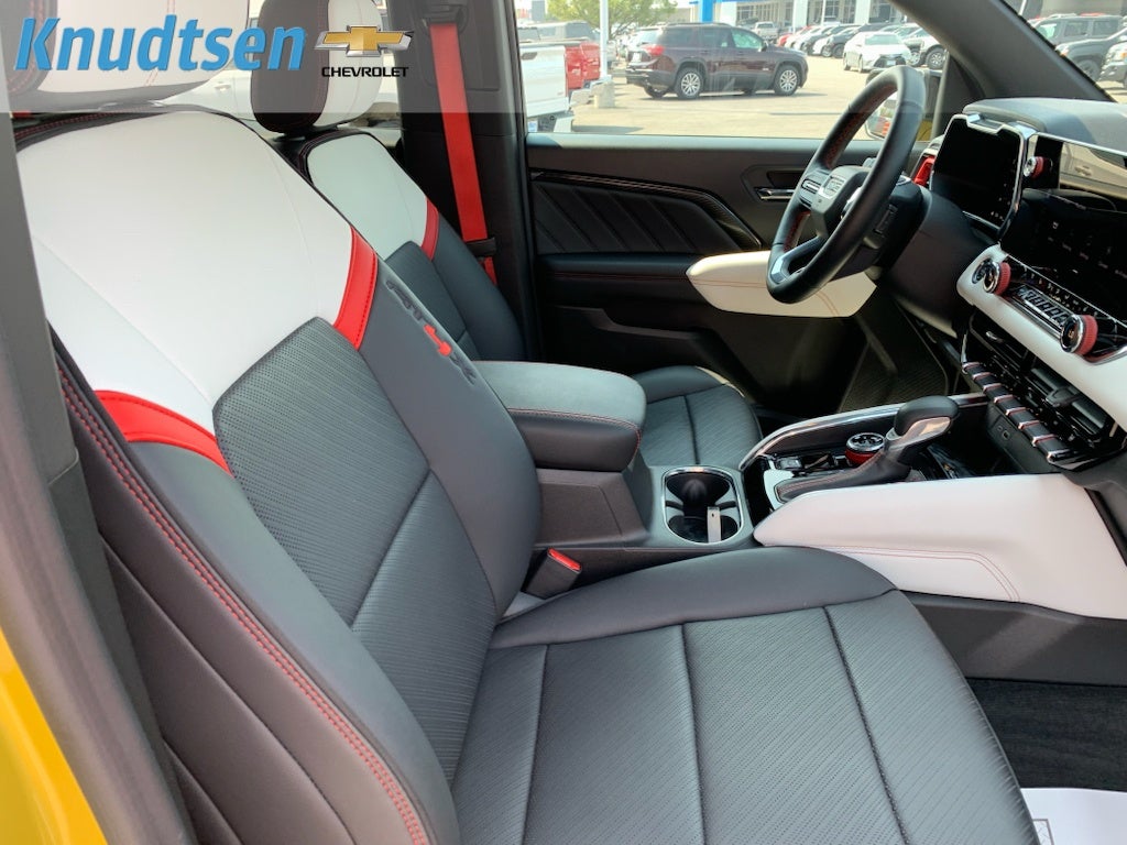 2023 GMC Canyon AT4X