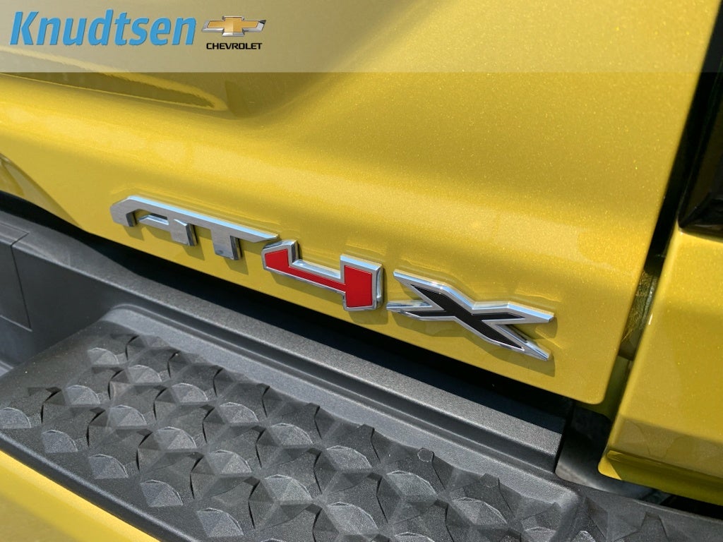 2023 GMC Canyon AT4X