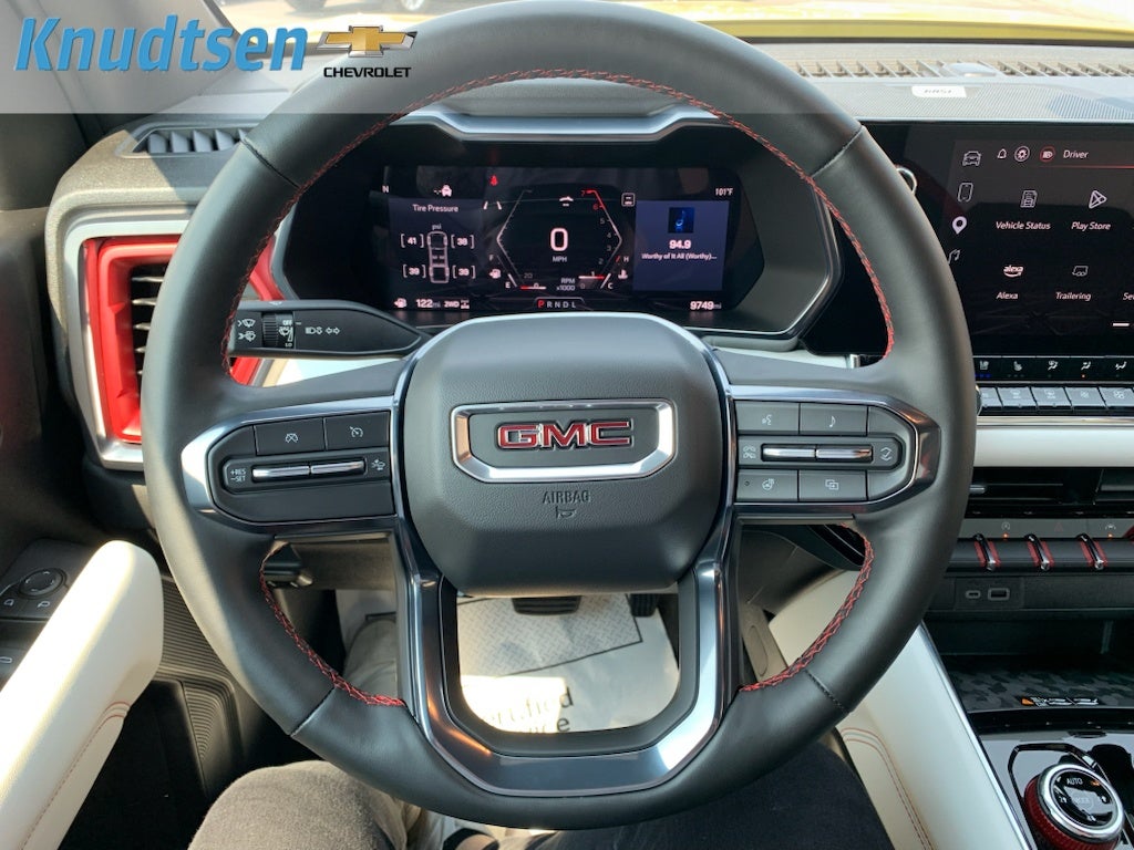 2023 GMC Canyon AT4X