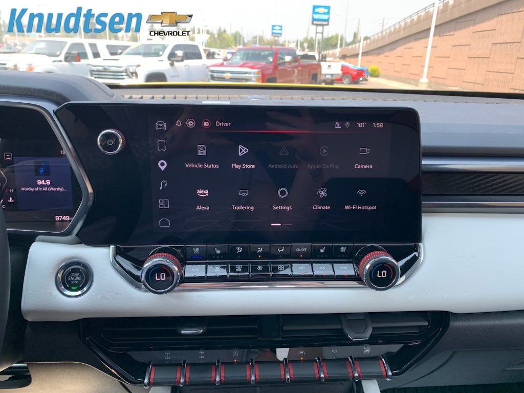 2023 GMC Canyon AT4X