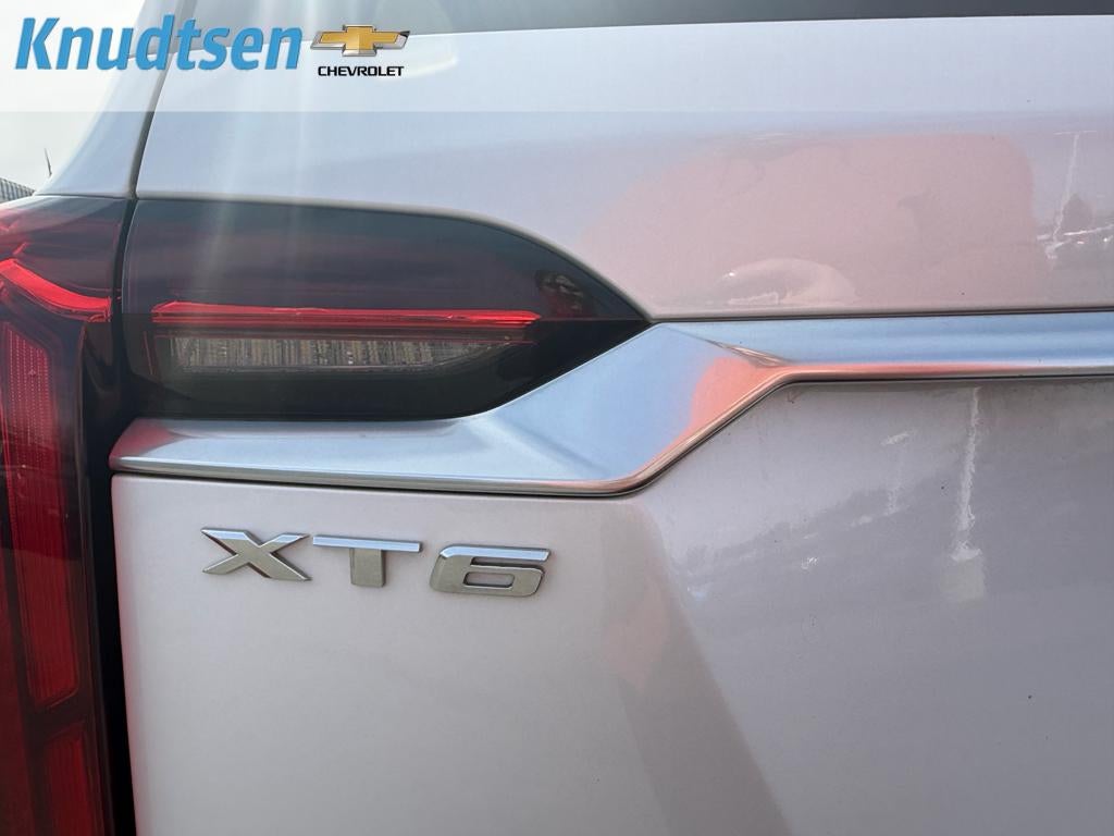 2023 Cadillac XT6 Luxury