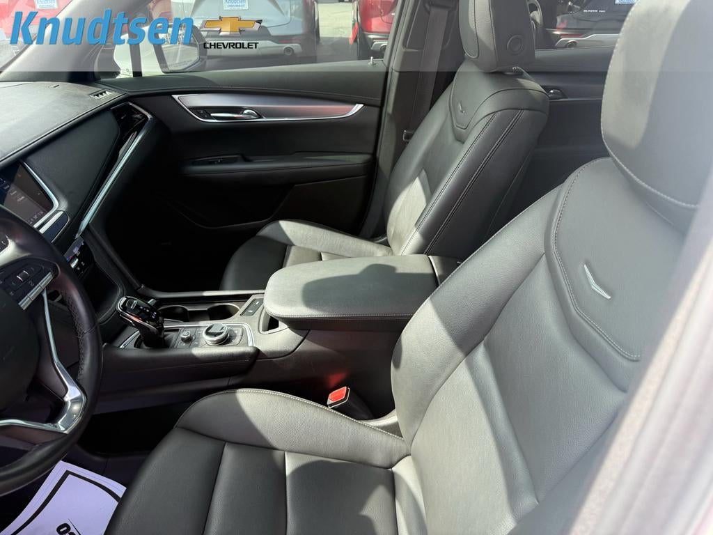 2023 Cadillac XT6 Luxury