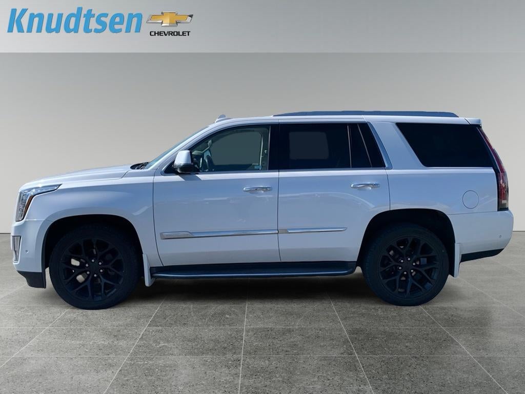 2017 Cadillac Escalade Luxury