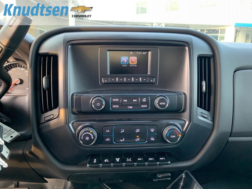 2024 Chevrolet Silverado 5500 HD Work Truck