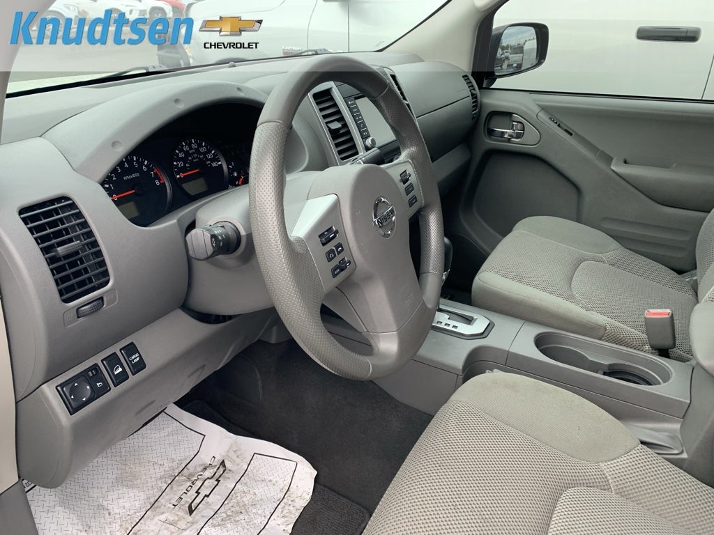 2021 Nissan Frontier Crew Cab SV 4x4