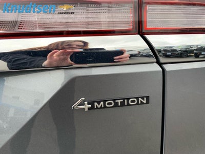 2025 Volkswagen Atlas 2.0T SEL Premium R-Line