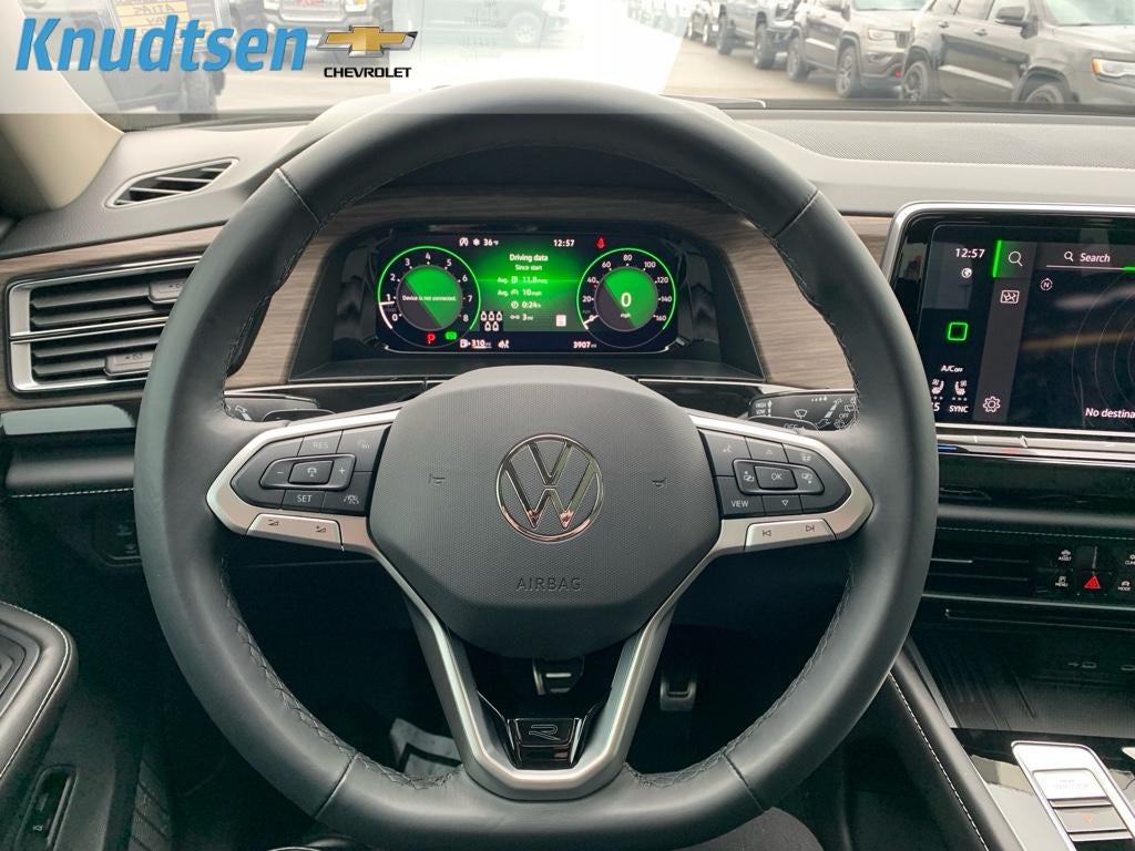 2025 Volkswagen Atlas 2.0T SEL Premium R-Line
