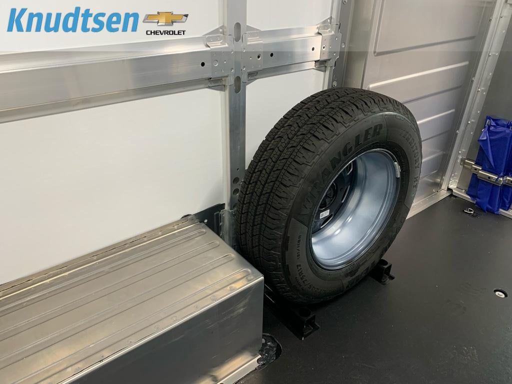 2025 Chevrolet BrightDrop 400 AWD 400