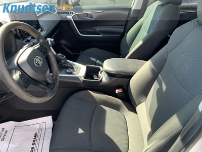 2022 Toyota RAV4 Hybrid LE