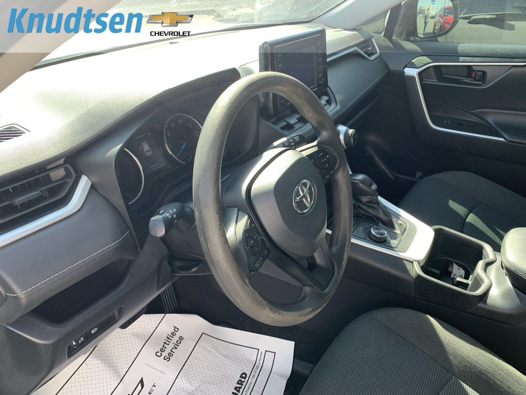 2022 Toyota RAV4 Hybrid LE