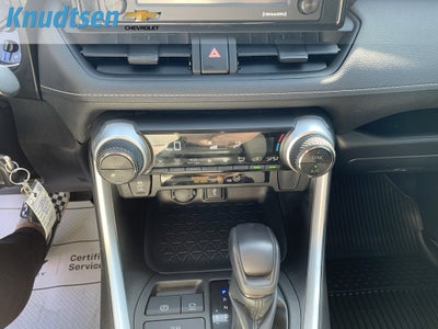 2022 Toyota RAV4 Hybrid LE