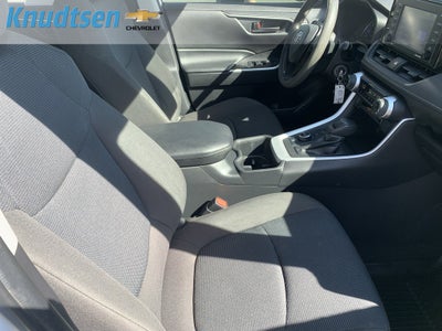 2022 Toyota RAV4 Hybrid LE