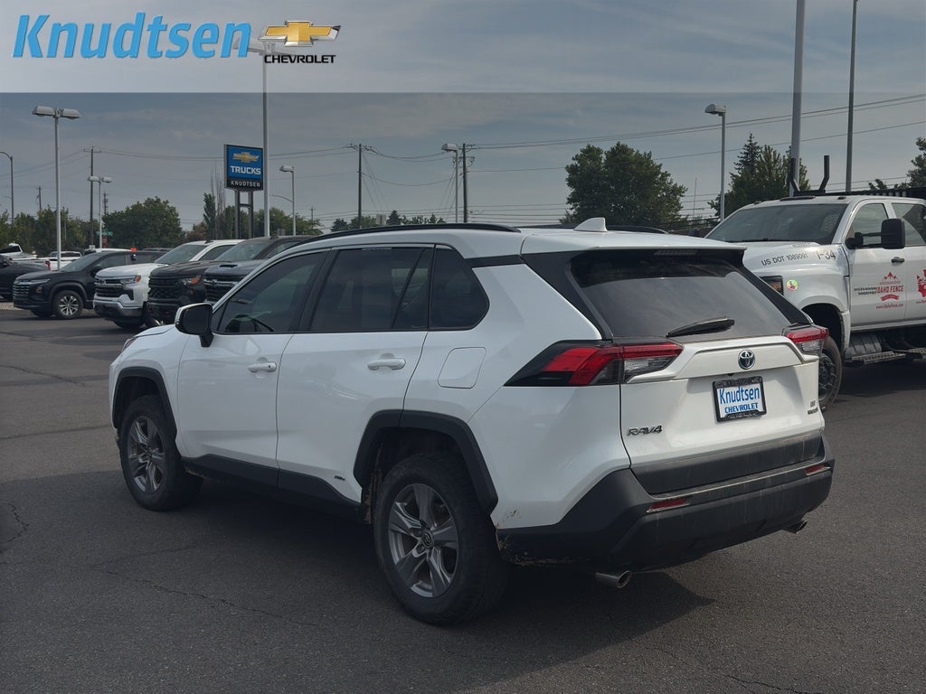 2022 Toyota RAV4 Hybrid LE