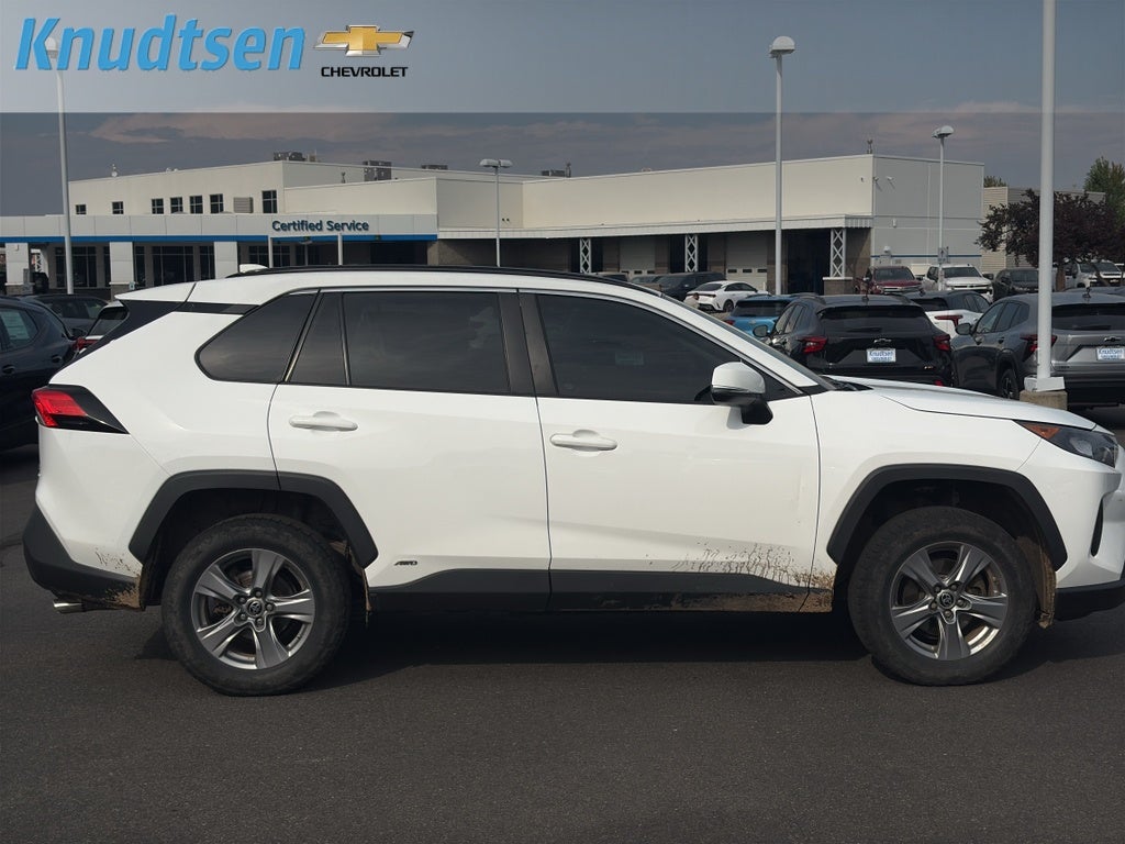 2022 Toyota RAV4 Hybrid LE