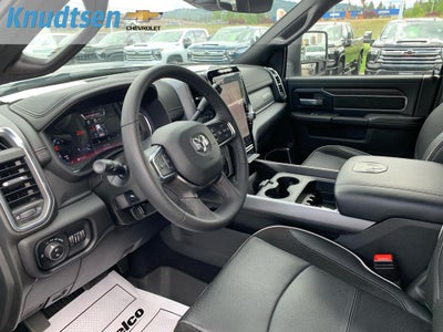 2025 RAM 3500 Laramie Crew Cab 4x4 6'4" Box