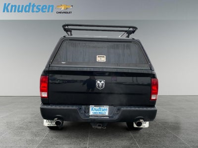 2018 RAM 1500 Express Crew Cab 4x4 5'7" Box