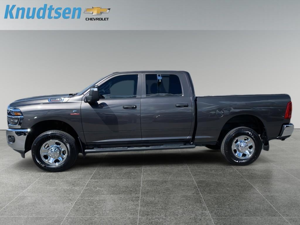 2025 RAM 2500 Tradesman Crew Cab 4x4 6'4" Box