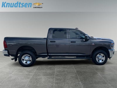 2025 RAM 2500 Tradesman Crew Cab 4x4 6'4" Box
