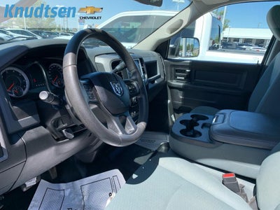 2018 RAM 2500 Tradesman Crew Cab 4x4 8' Box