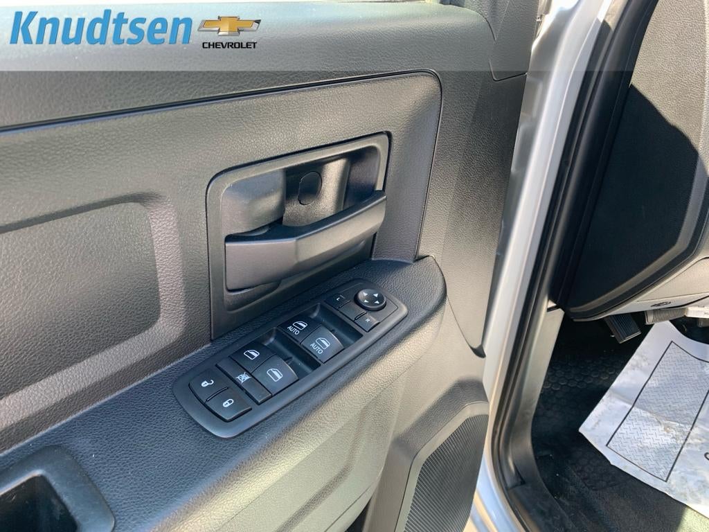2018 RAM 2500 Tradesman Crew Cab 4x4 8' Box