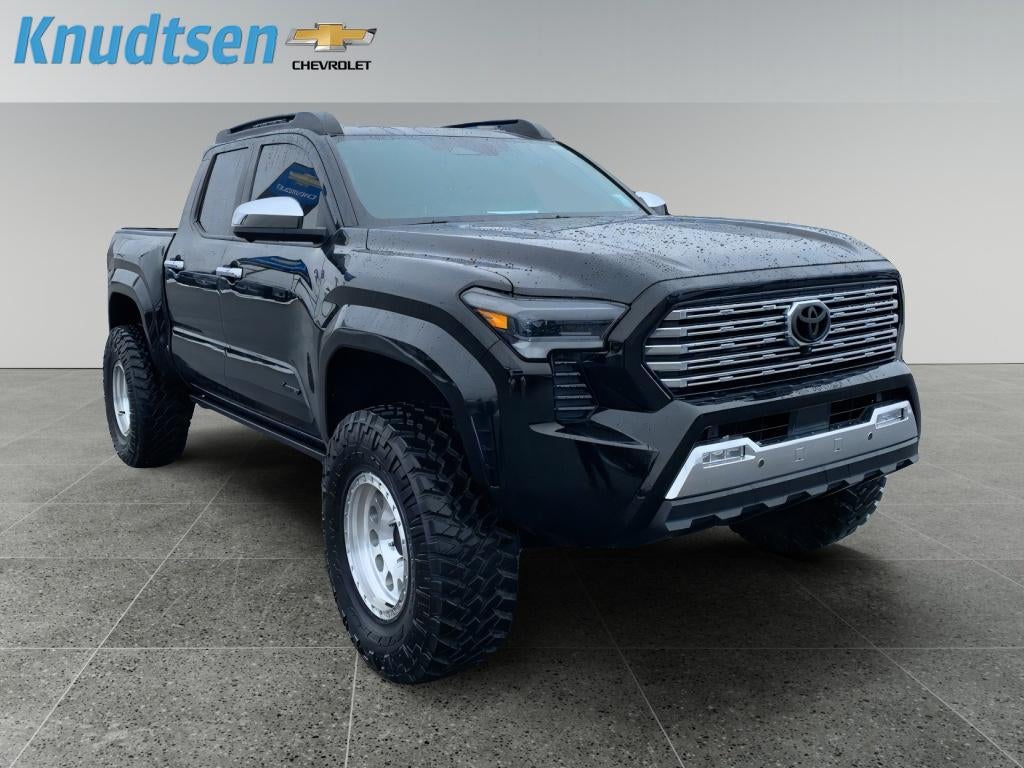 2024 Toyota Tacoma 4WD SR5