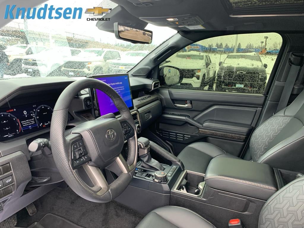 2024 Toyota Tacoma 4WD SR5