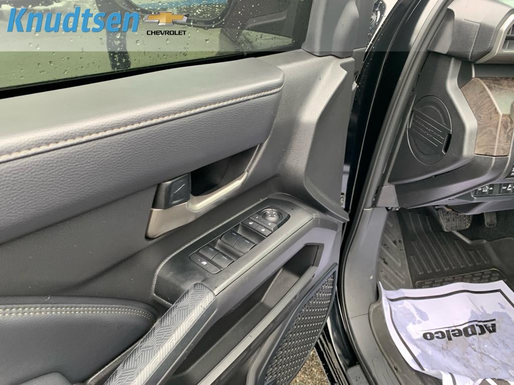 2024 Toyota Tacoma 4WD SR5