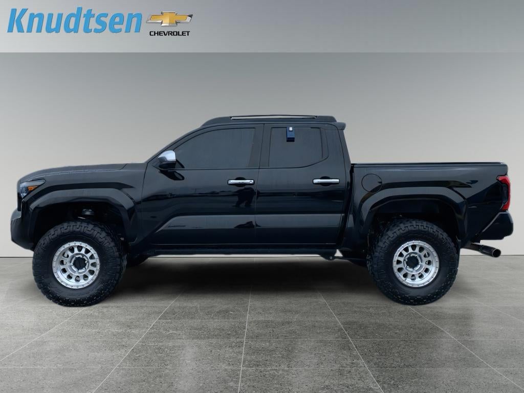 2024 Toyota Tacoma 4WD SR5