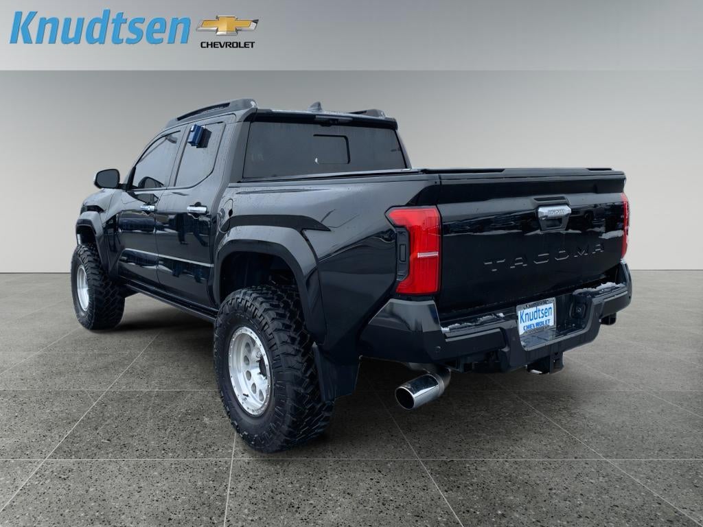 2024 Toyota Tacoma 4WD SR5