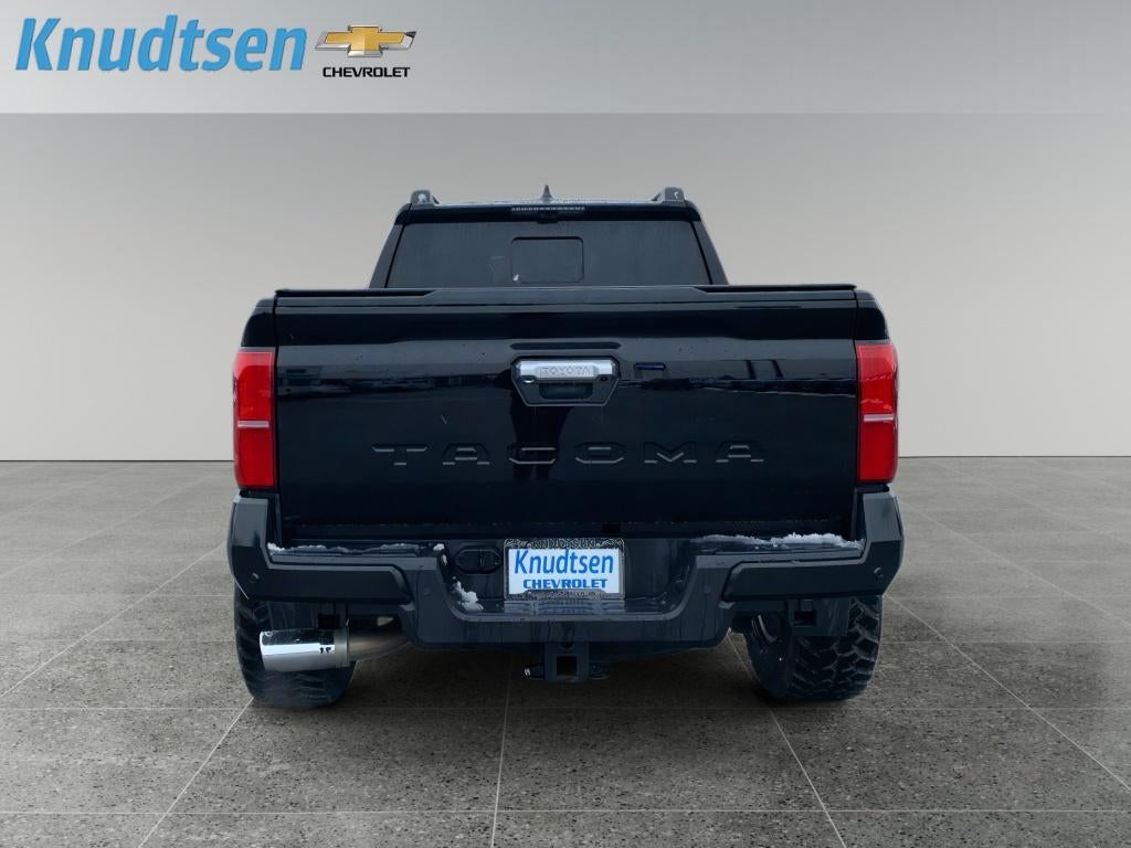 2024 Toyota Tacoma 4WD SR5