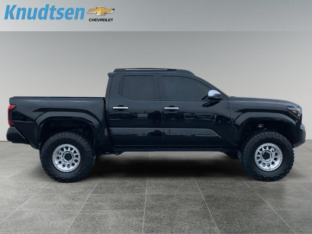 2024 Toyota Tacoma 4WD SR5