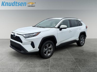 2022 Toyota RAV4 Hybrid XLE