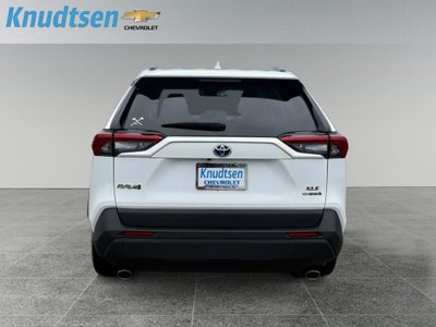 2022 Toyota RAV4 Hybrid XLE