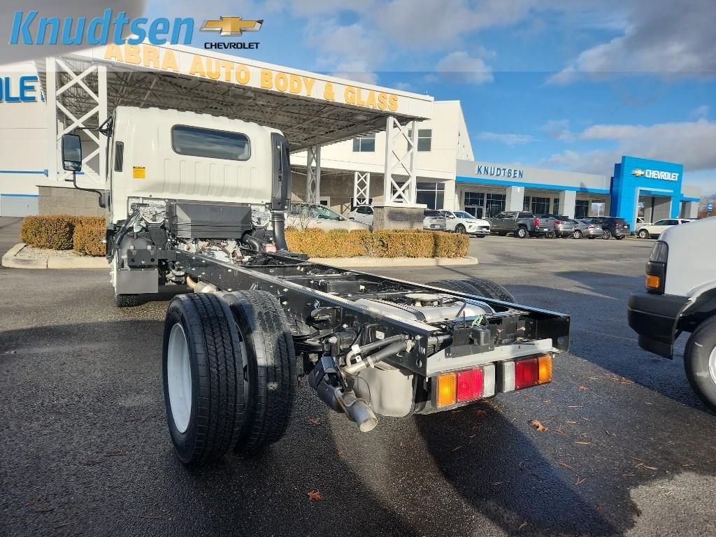 2026 Chevrolet Low Cab Forward 4500 Base