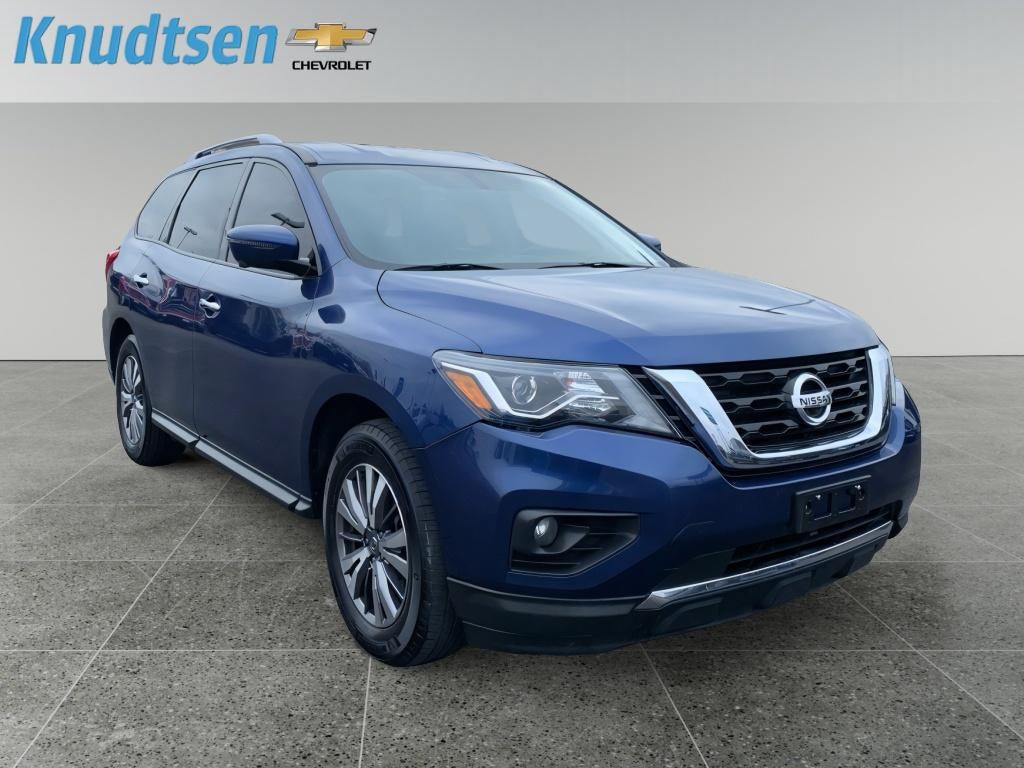 2020 Nissan Pathfinder SL