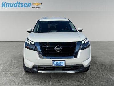2023 Nissan Pathfinder SL 4WD