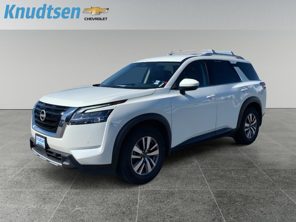 2023 Nissan Pathfinder SL 4WD