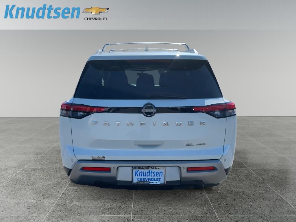 2023 Nissan Pathfinder SL 4WD