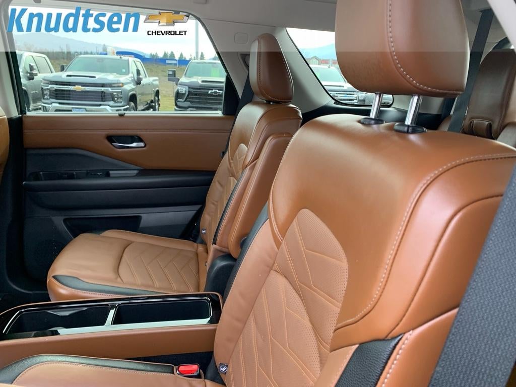 2023 Nissan Pathfinder Platinum 4WD