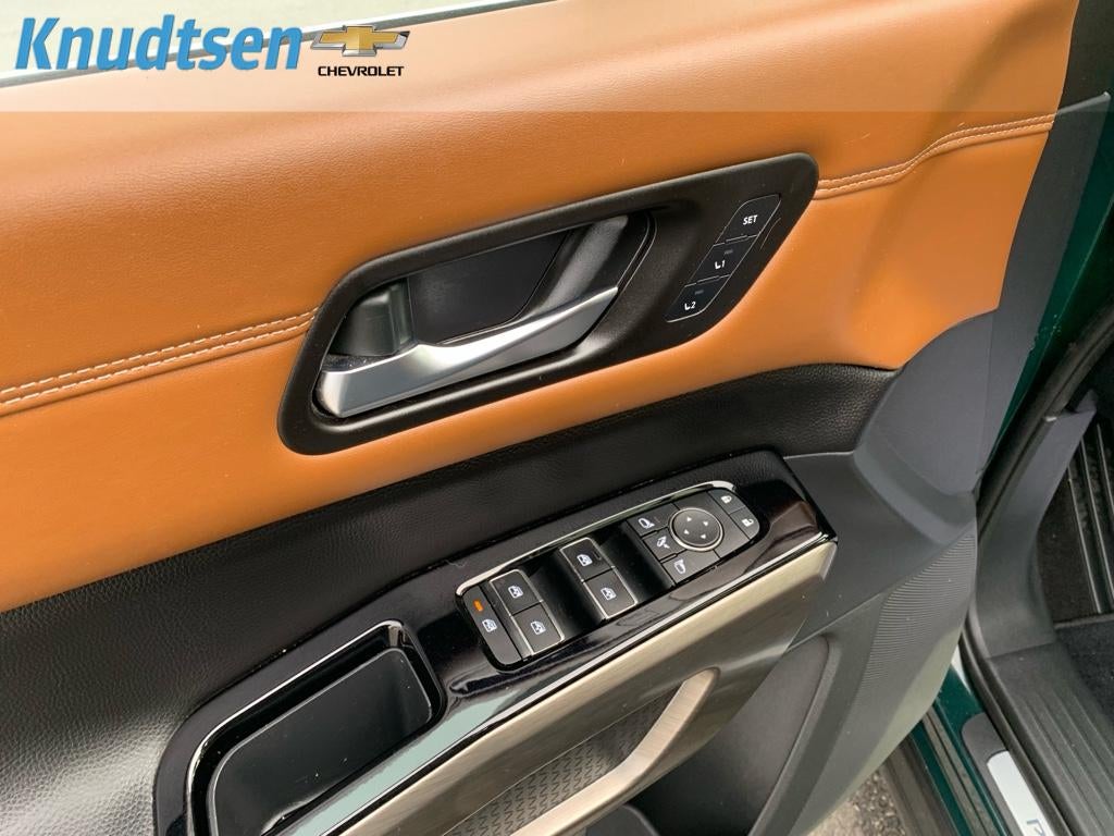 2023 Nissan Pathfinder Platinum 4WD