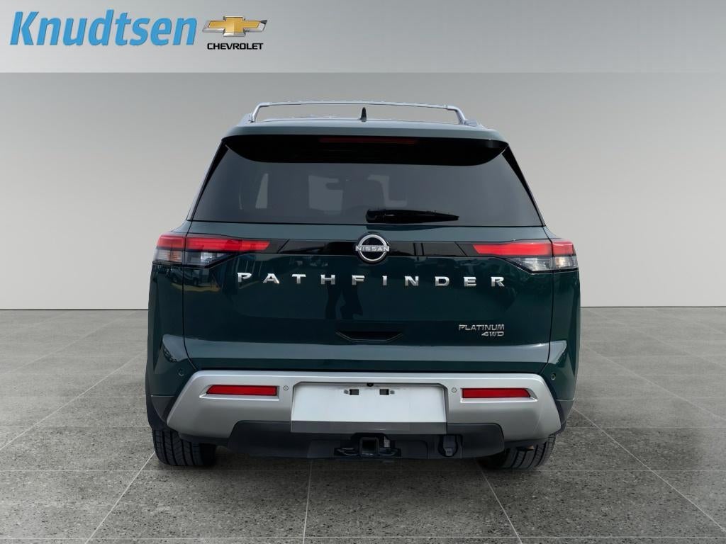 2023 Nissan Pathfinder Platinum 4WD